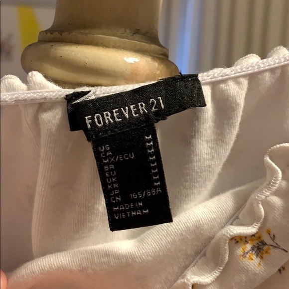 Forever 21 crop top - Picture 2 of 2